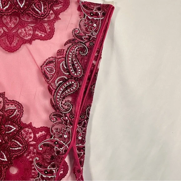 Women’s Wine Lace Kimono - Picture 3 of 5